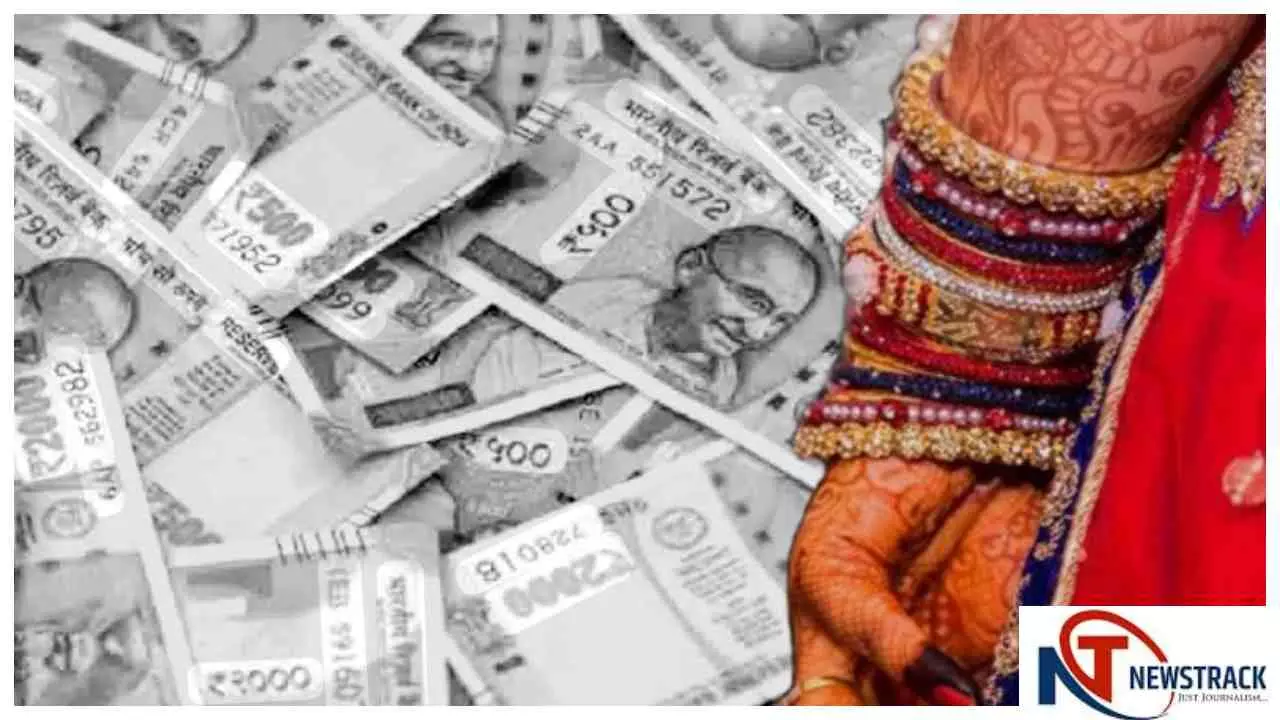 Hapur News : हापुड़ में दहेज उत्पीड़न का मामला, दो लाख की मांग पर विवाहिता को घर से निकाला Hapur News : हापुड़ में दहेज उत्पीड़न का मामला, दो लाख की मांग पर विवाहिता को घर से निकाला