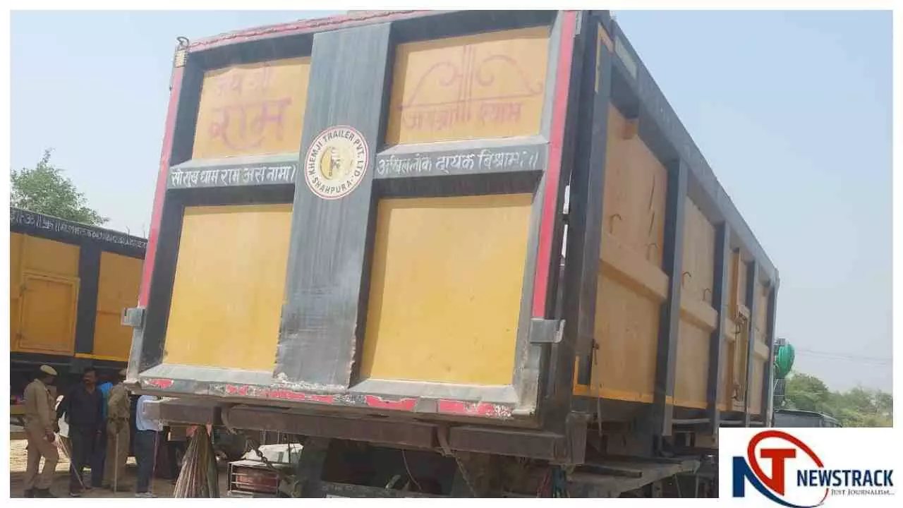 Raebareli News : रायबरेली में अवैध खनन पर बड़ा एक्शन, 13 डंपरों पर ₹5.50 लाख जुर्माना Raebareli News : रायबरेली में अवैध खनन पर बड़ा एक्शन, 13 डंपरों पर ₹5.50 लाख जुर्माना
