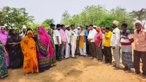 Demand to connect railway underpass in Gonda with connecting road Demand to connect railway underpass in Gonda with connecting road