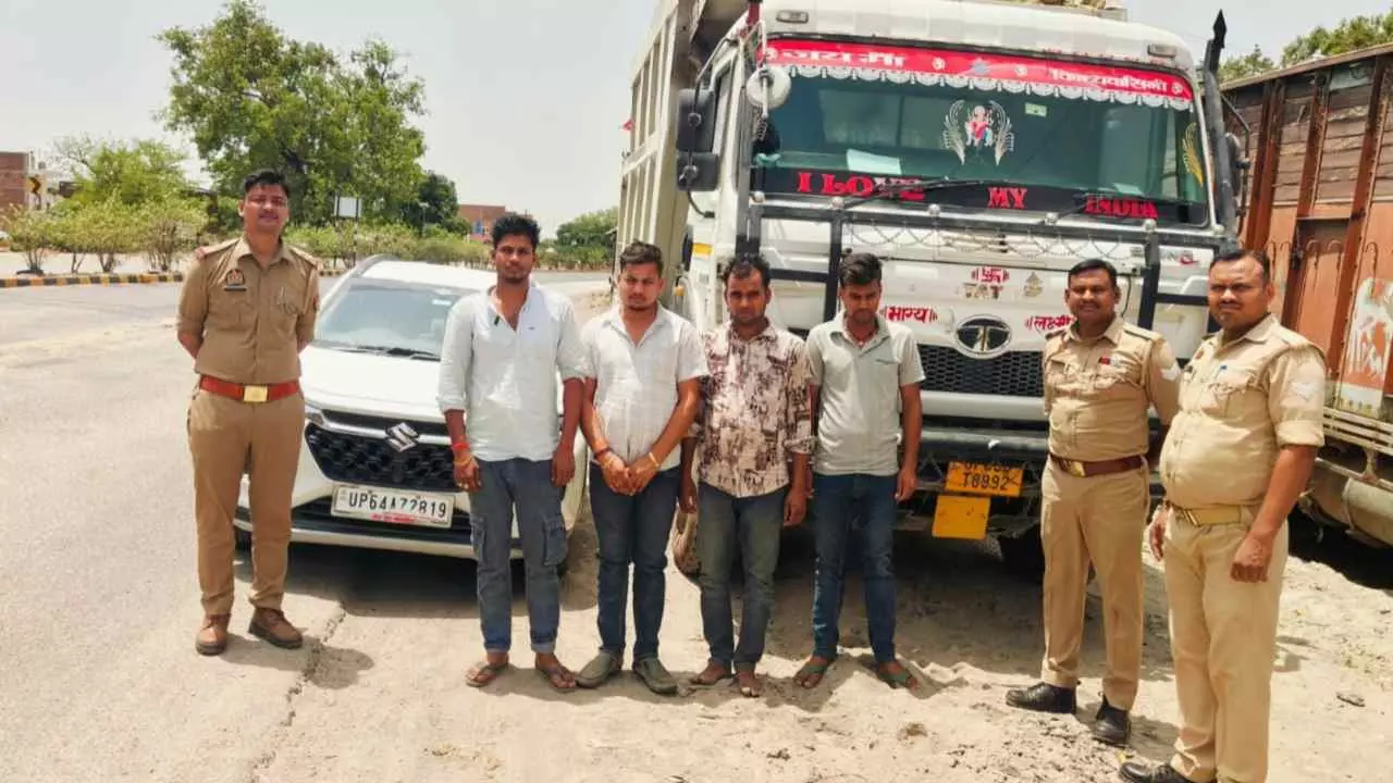 Sonbhadra News: सोनभद्र में पासरों और अवैध खनन नेटवर्क पर रॉबर्ट्सगंज पुलिस का शिकंजा, 4 गिरफ्तार
