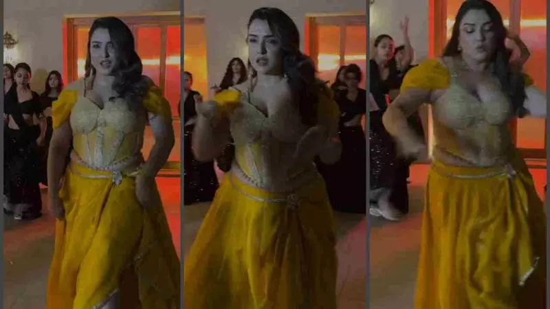 Amrapali Dubey Faces Brutal Body-Shaming Amrapali Dubey Faces Brutal Body-Shaming