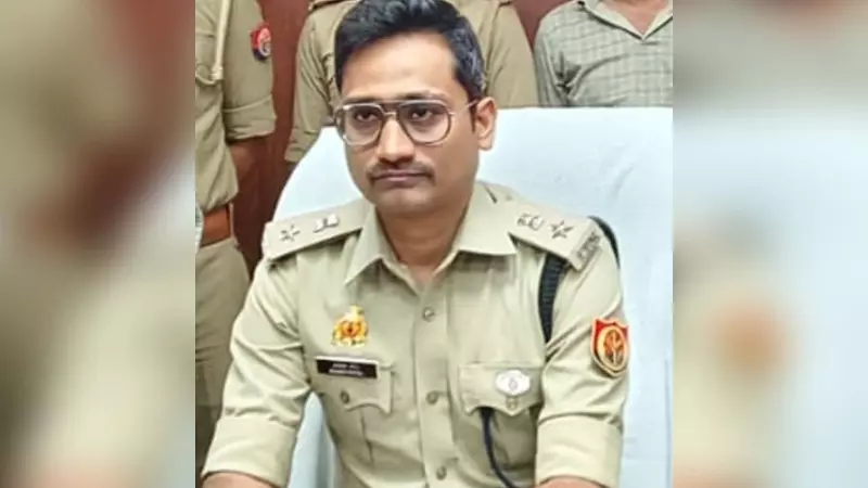 Big action of SP, suspended sub-inspector for dereliction of duties Big action of SP, suspended sub-inspector for dereliction of duties