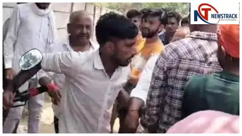 Gonda गैस मांगना पड़ा भारी: मंगलम गैस एजेंसी पर ग्राहक की पिटाई, वीडियो वायरल होने से मचा हड़कंप Gonda गैस मांगना पड़ा भारी: मंगलम गैस एजेंसी पर ग्राहक की पिटाई, वीडियो वायरल होने से मचा हड़कंप