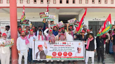 Siddharthnagar News: जनसमस्याओं को लेकर समाजवादी शिक्षक सभा ने सौंपा 9 सूत्रीय ज्ञापन