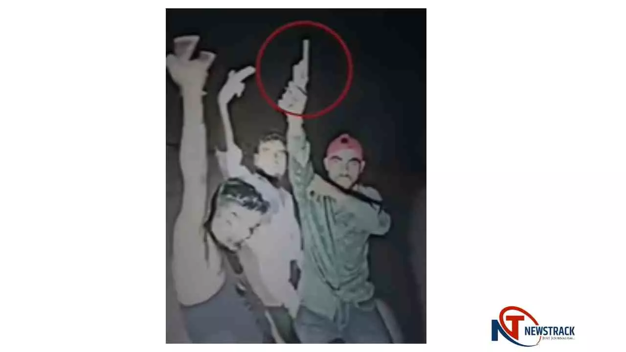 Hapur News: तमंचे पर डांस का VIDEO VIRAL, युवक ने उड़ाई कानून की धज्जियां, तलाश में जुटी पुलिस