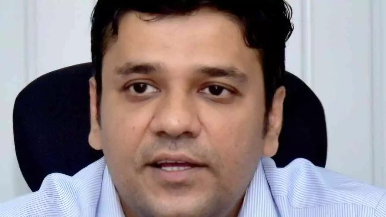 Aligarh News: अवैध खनन और ओवरलोड वाहनों पर प्रशासन सख्त, डीएम ने दिए संयुक्त अभियान के निर्देश Aligarh News: अवैध खनन और ओवरलोड वाहनों पर प्रशासन सख्त, डीएम ने दिए संयुक्त अभियान के निर्देश