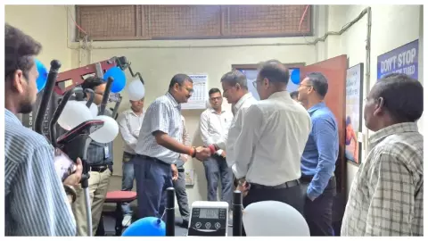 Chandauli News DDU मंडल की अनूठी पहल: रेल कर्मचारियों की फिटनेस के लिए DRM ऑफिस में खुला मिनी जिम