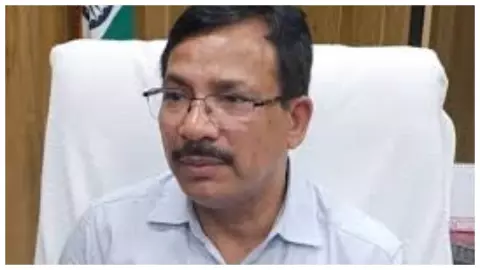 Jalaun News :  बकरीद से पहले जालौन में हाई अलर्ट, डीएम-एसपी ने उरई में किया फ्लैग मार्च