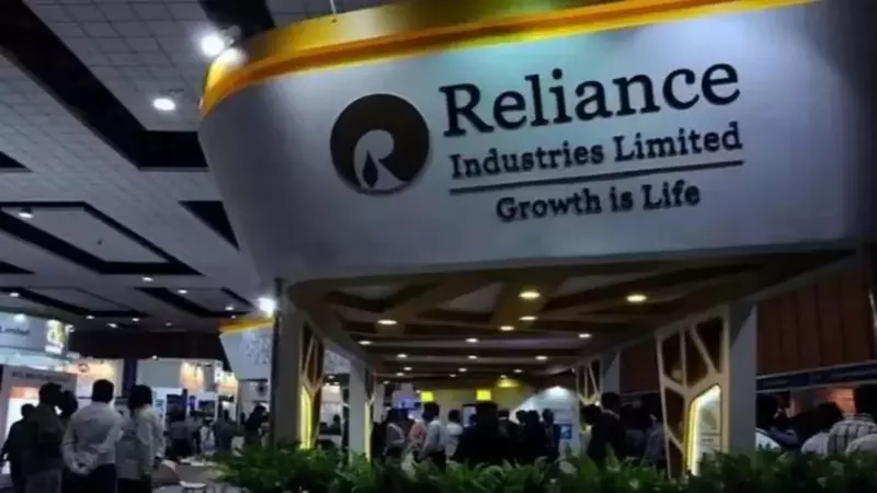 Reliance makes over 1 lakh new recruits Reliance makes over 1 lakh new recruits