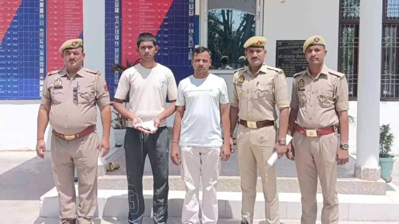 Etawah News: शादी समारोह में हर्ष फायरिंग करने वाले दो आरोपी गिरफ्तार, लाइसेंसी पिस्टल बरामद