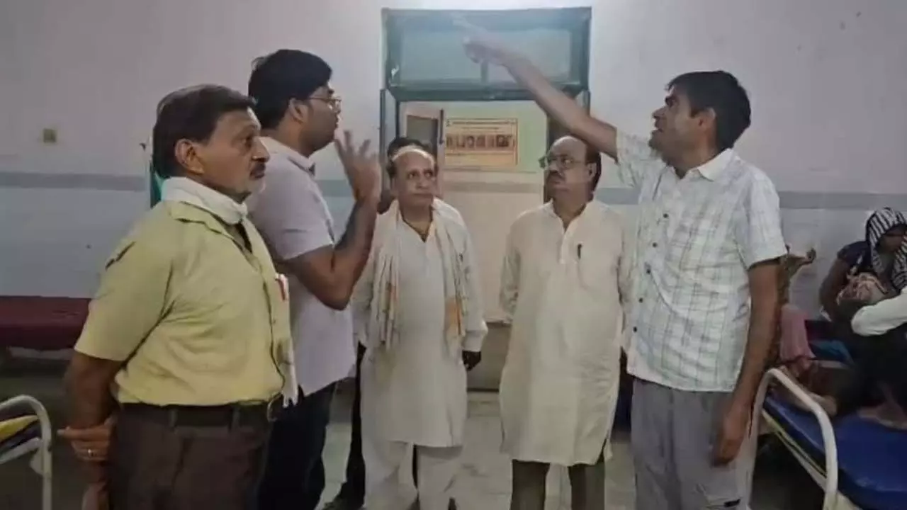 Chamber of Commerce reaches Palia hospital, cooler-wings to meet patients