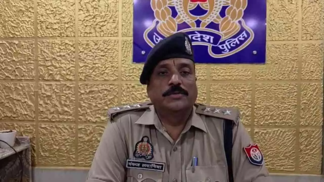 Meerut News: जमीन विवाद मामले में नया मोड़, मृतक के बेटे की तहरीर पर दो लोगों के खिलाफ मुकदमा दर्ज Meerut News: जमीन विवाद मामले में नया मोड़, मृतक के बेटे की तहरीर पर दो लोगों के खिलाफ मुकदमा दर्ज