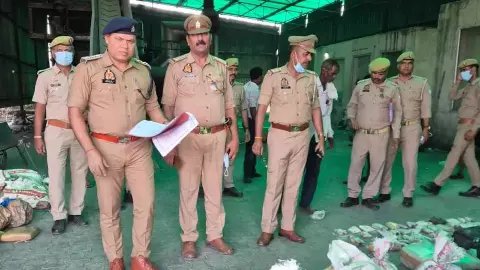 Mainpuri News: मैनपुरी में पुलिस की बड़ी कार्रवाई, 10 करोड़ रुपये से अधिक के मादक पदार्थ किए नष्ट
