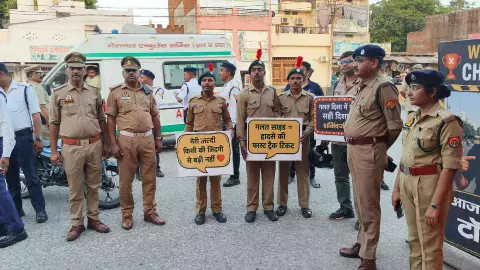 Sonbhadra News: रॉंग साइड वालों के लिए ‘वीआईपी एंट्री’! पुलिस का अनोखा अभियान बना चर्चा का विषय