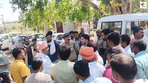 Sonbhadra News:  रॉबर्ट्सगंज-पन्नूगंज मार्ग पर ओवरब्रिज से पहले प्रशासन अलर्ट, वैकल्पिक रास्ता तय