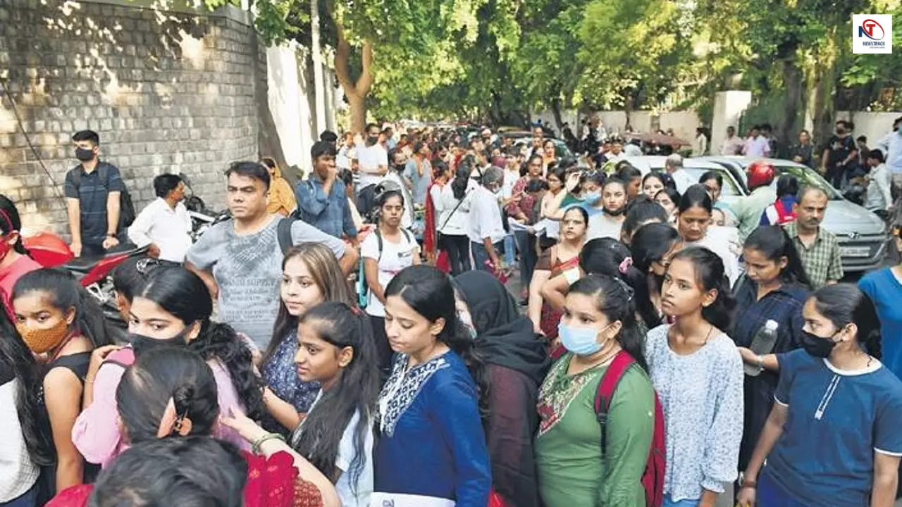 Exam Cancelled: CUET में फिर बवाल! तकनीकी गड़बड़ी से परीक्षा रद्द, छात्रों का फूटा गुस्सा