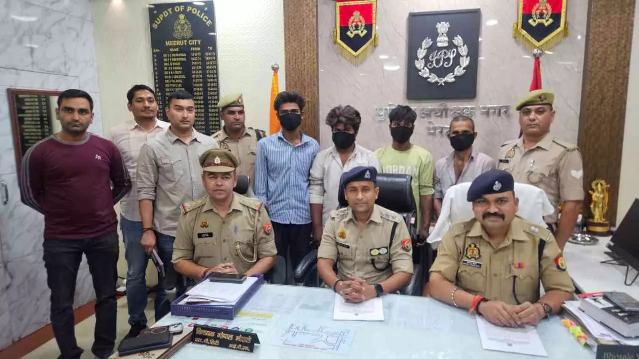 Meerut News: चार लाख की रंगदारी मांगने वाले गैंग का भंडाफोड़, मुठभेड़ में दो बदमाश घायल; छह गिरफ्तार