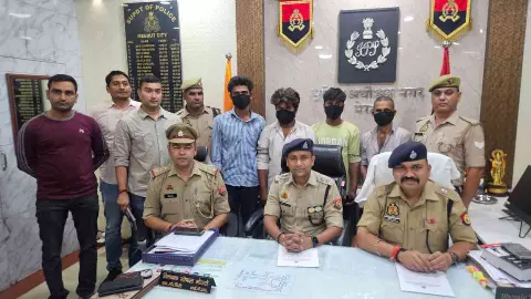 Meerut News: चार लाख की रंगदारी मांगने वाले गैंग का भंडाफोड़, मुठभेड़ में दो बदमाश घायल; छह गिरफ्तार