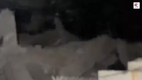 Mehrauli Building Collapse: दिल्ली के महरौली में इमारत गिरने से अफरा-तफरी, कई लोगों के फंसे होने का आशंका