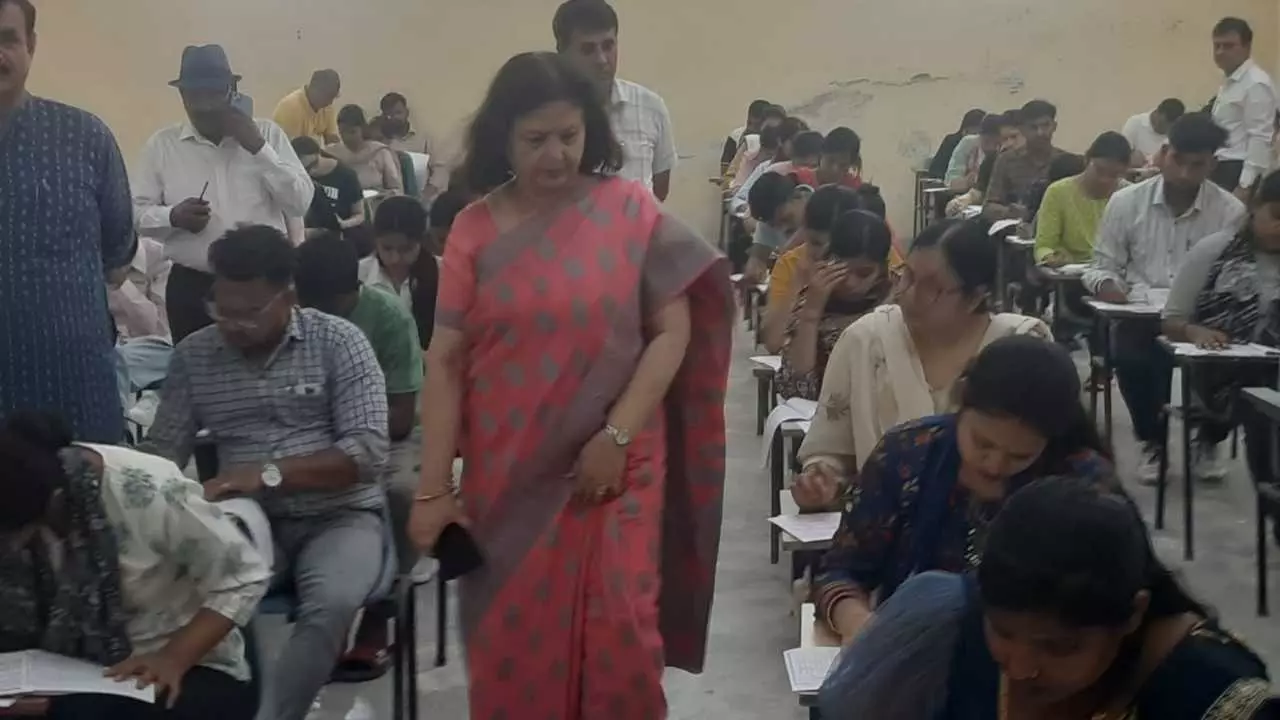 BED entrance examination held peacefully in Meerut