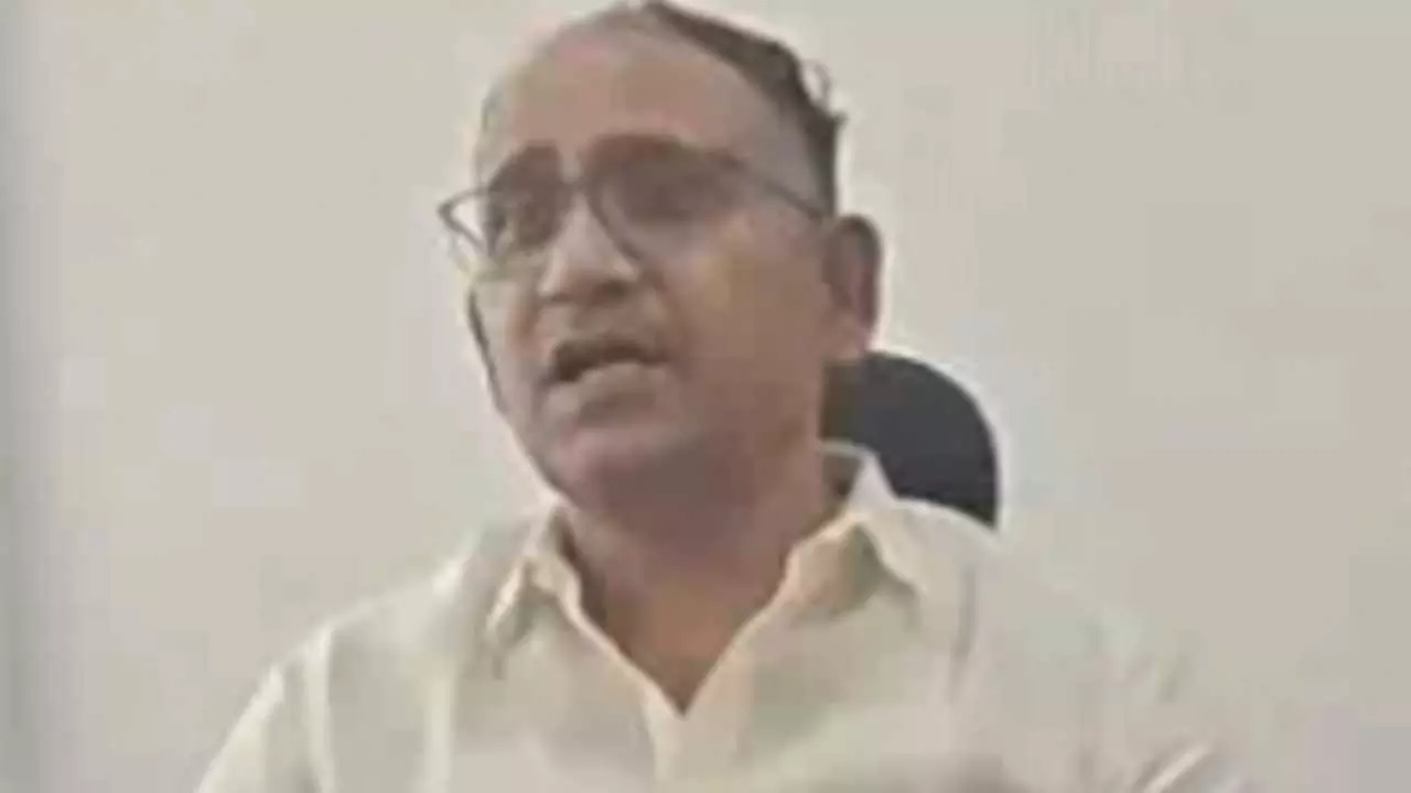 Sugarcane Deputy Commissioner Rajiv Rai sent back to Gorakhpur