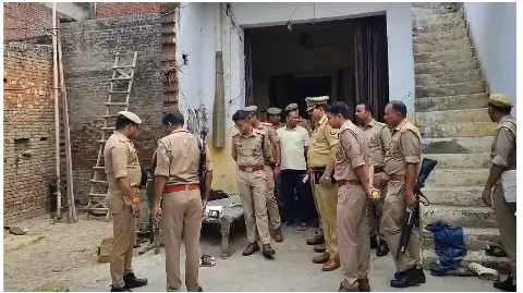 Angry brother kills sister by strangulation, accused absconds Angry brother kills sister by strangulation, accused absconds