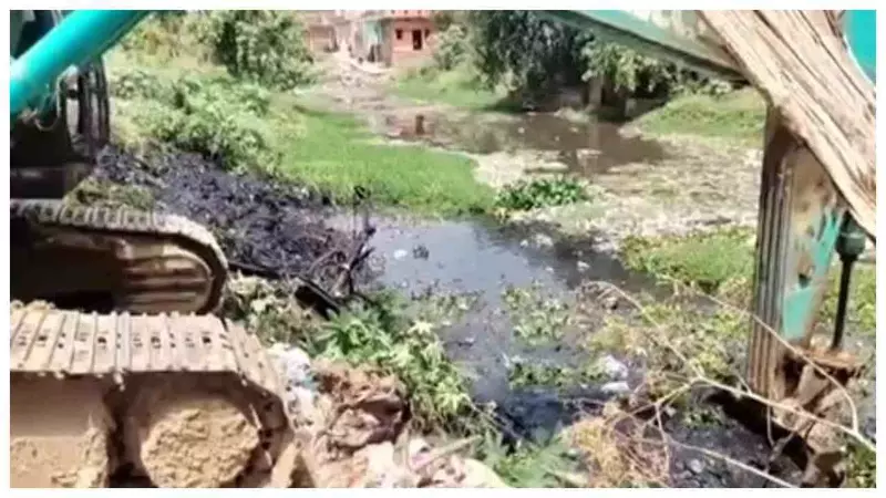 Jharkhand News : गढ़वा में सरस्वतिया नदी बचाने को जनता और प्रशासन का संयुक्त अभियान