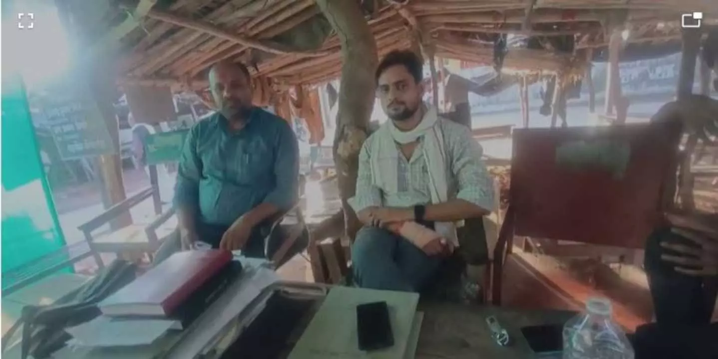 Arbitrary recovery of e-stamp vendors revealed, open looting alleged in tehsil Arbitrary recovery of e-stamp vendors revealed, open looting alleged in tehsil