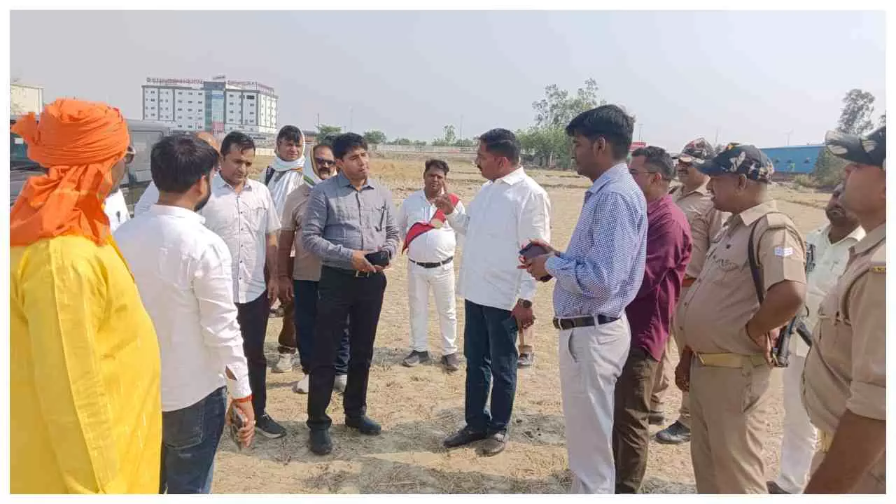 ढाई करोड़ स्वीकृत, महेवा में बनेगी मुगलसराय तहसील, विधायक ने अधिकारियों के साथ किया निरीक्षण