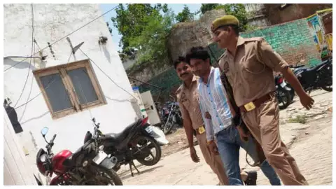 Etah News महिला से दुष्कर्म का आरोप, 18 घंटे बाद भी मुकदमा दर्ज न होने पर उठे सवाल, आरोपी हिरासत में