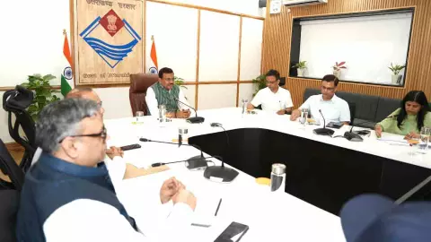 Uttarakhand News:  डिजिटल क्रॉप सर्वे और किसान रजिस्ट्रेशन पर मुख्य सचिव के कड़े निर्देश, देहरादून समेत इन 4 जिलों को विशेष टास्क