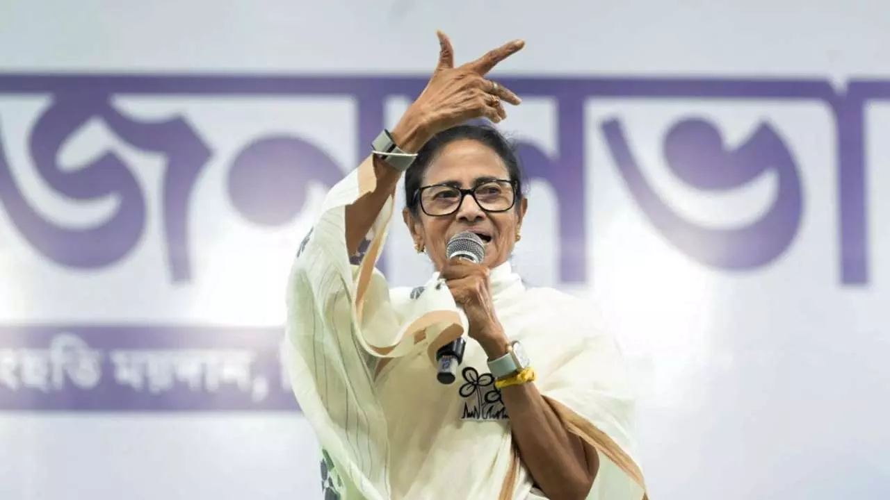 TMC Frontal Organizations Dissolved: बंगाल में ममता ने चला ब्रह्मास्त्र! एक झटके में पूरी पार्टी को किया भंग, बागियों का नेटवर्क ध्वस्त