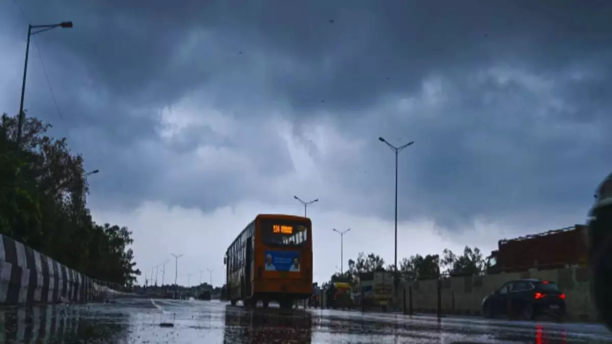 Aaj Delhi ka Mausam