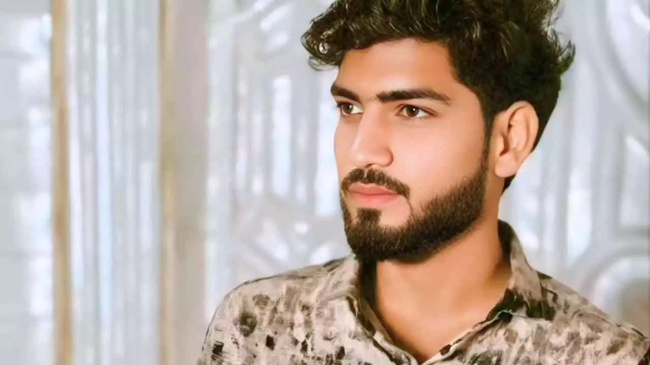 Firozabad News: दोस्तों के साथ नहर में नहाने गया युवक डूबा, तलाश जारी Firozabad News: दोस्तों के साथ नहर में नहाने गया युवक डूबा, तलाश जारी