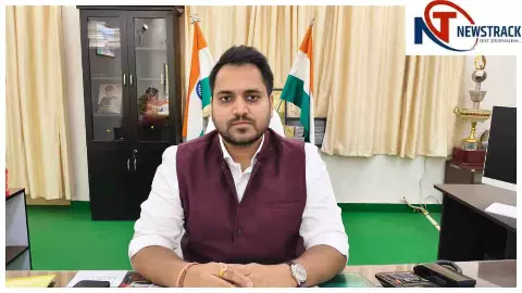 Sonbhadra News : सोनभद्र में बिजली और डूबने से मौत पर परिजनों को 4-4 लाख की राहत, डीएम की चेतावनी