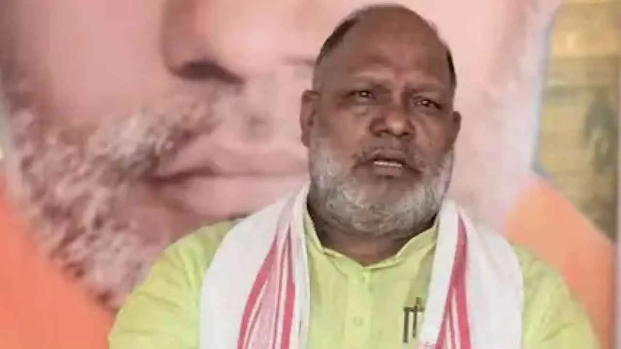 Sonbhadra News: सोनभद्र में नए प्रभारी मंत्री की परीक्षा शुरू, विकास और जनसरोकारों पर टिकी नजरें