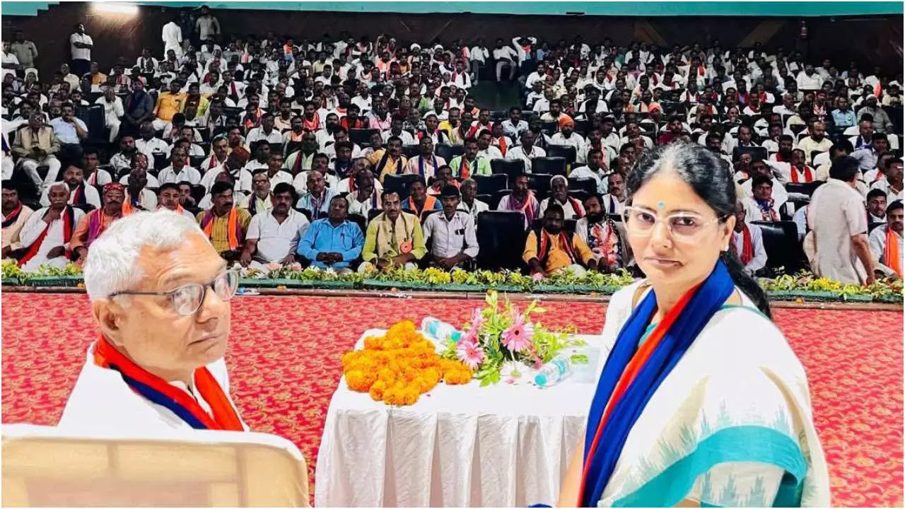 Apna Dal Politics: सिर्फ एक जाति नहीं, अब पिछड़े और दलितों को साधकर बड़ा दांव खेलने की तैयारी में अनुप्रिया पटेल