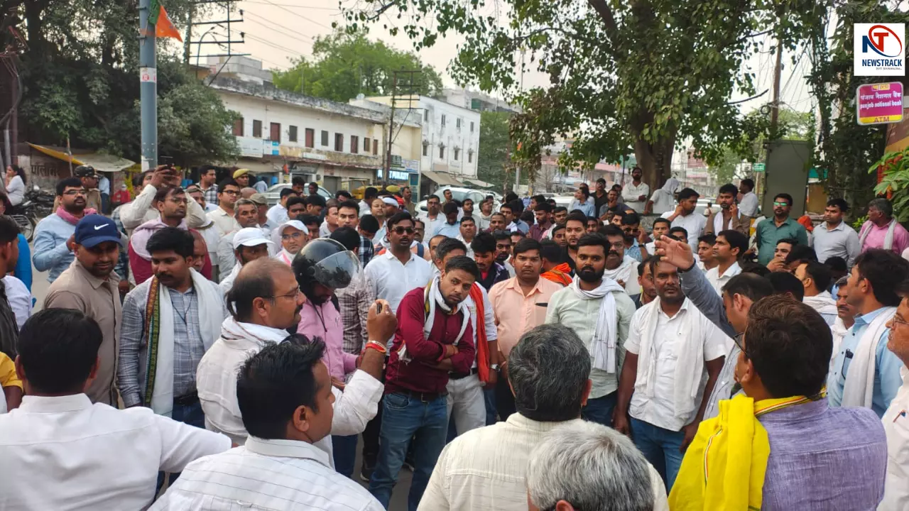 यूपी बिजली व्यवस्था पर कर्मचारी संगठनों के सवाल, वर्टिकल रिस्ट्रक्चरिंग की समीक्षा की मांग