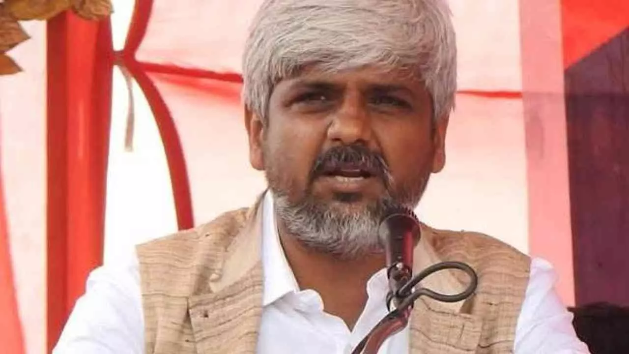 Siddharthnagar News: मछली मंडी हादसे पर सपा नेता की मांग, मृतक परिवार को मुआवजा दिलाने की उठी आवाज