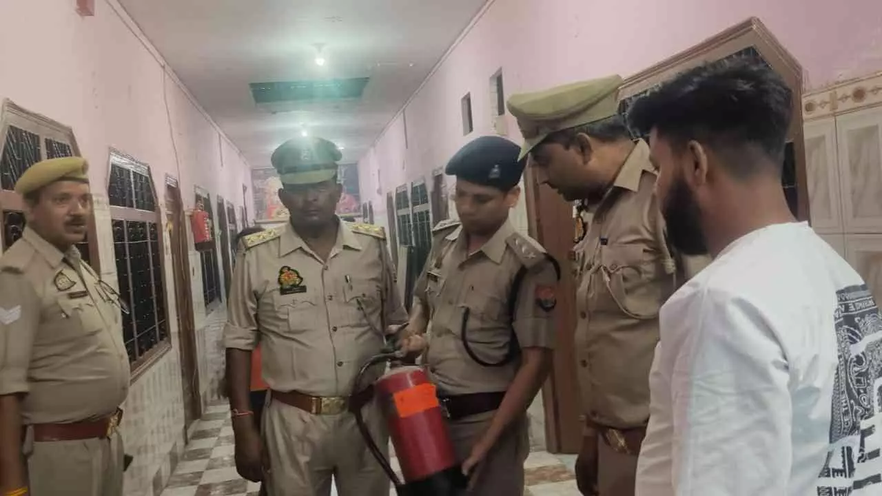 Hardoi News: हरदोई में होटल और रेस्टोरेंटों की अग्नि सुरक्षा जांच, कमियां मिलने पर नोटिस की तैयारी