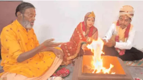 Bareilly News: प्रेमी विशाल के लिए धर्म परिवर्तन कर मैजवीन बनी लक्ष्मी, वैदिक रीति से विवाह संपन्न