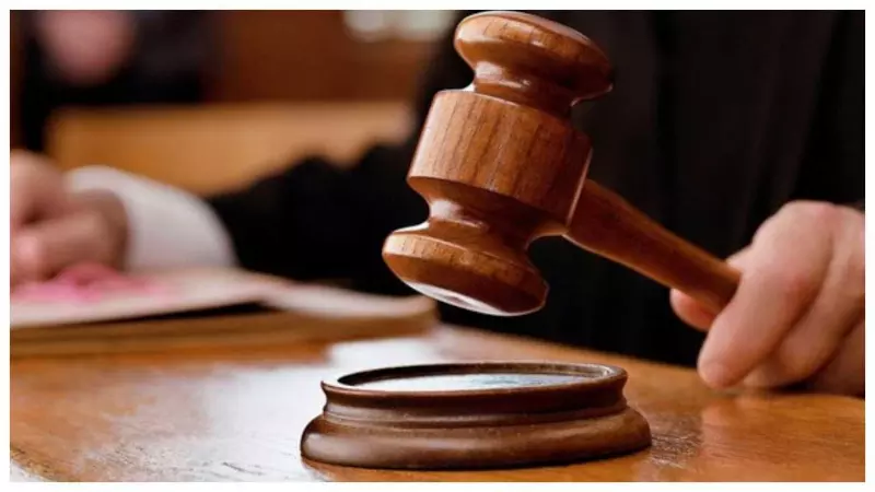 Rishwatkhor Lekhpal sentenced to 6 years, 30,000 fine in Azamgarh Rishwatkhor Lekhpal sentenced to 6 years, 30,000 fine in Azamgarh