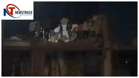 Chandauli News: क्षतिग्रस्त दुकान का मलबा हटाते समय बड़ा हादसा, एक मजदूर की मौत, दूसरा गंभीर Chandauli News: क्षतिग्रस्त दुकान का मलबा हटाते समय बड़ा हादसा, एक मजदूर की मौत, दूसरा गंभीर