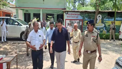DM takes strict look at police recruitment examination in Sonbhadra, inspects centers