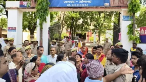 Tragic accident in Sonbhadra, youth killed in collision with unidentified vehicle Tragic accident in Sonbhadra, youth killed in collision with unidentified vehicle