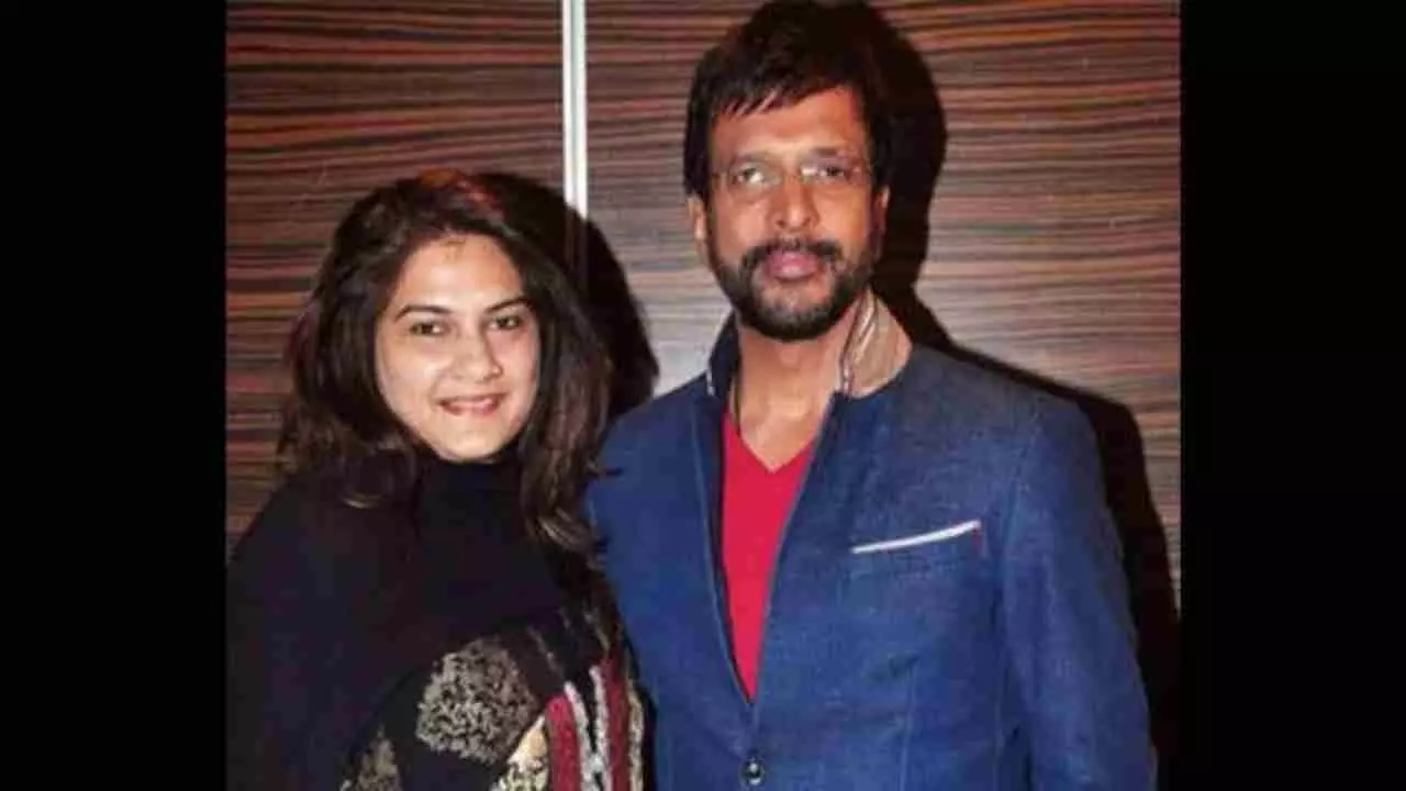 Javed Jaaferi Wife Javed Jaaferi Wife