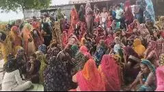 Breaking! Firozabad में करंट लगने से महिला और युवक की मौत, गांव में पसरा मातम Breaking! Firozabad में करंट लगने से महिला और युवक की मौत, गांव में पसरा मातम
