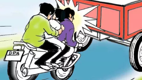 Bareilly News: पुलिस भर्ती परीक्षा देने जा रहे बाइक सवार युवकों को ट्रैक्टर ने मारी टक्कर