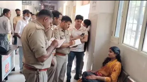 Saharanpur: पुलिस भर्ती परीक्षा केंद्र के बाहर युवक की गोली मारकर हत्या, पत्नी ने भाई पर लगाया आरोप Saharanpur: पुलिस भर्ती परीक्षा केंद्र के बाहर युवक की गोली मारकर हत्या, पत्नी ने भाई पर लगाया आरोप