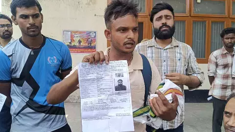 गूगल मैप की गलती से छूटा यूपी पुलिस परीक्षा का पेपर, अभ्यर्थियों ने दोबारा परीक्षा की मांग की गूगल मैप की गलती से छूटा यूपी पुलिस परीक्षा का पेपर, अभ्यर्थियों ने दोबारा परीक्षा की मांग की